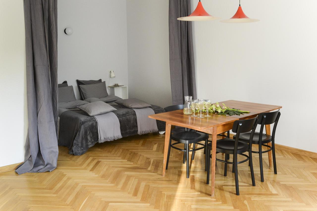 Designers Apartment In The Old Town Warschau Buitenkant foto